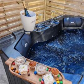 Villanorée Jacuzzi à Rivière-Pilote, hotel in Rivière-Pilote
