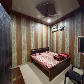 Maheshwari Palace & Hotel, hotel em Aonla