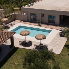 Arborea Manor Villa, hotell i Pigadhákia
