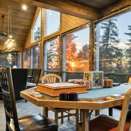 Eagles Nest River View Dome Hot Tub & Swim Pond