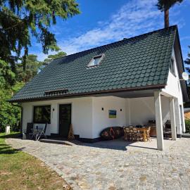 Exklusives Ferienhaus am Roofensee - Kamin, Designküche & Naturidylle