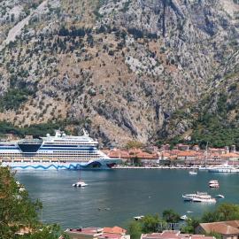 Apartman C33, hotel i Škaljari