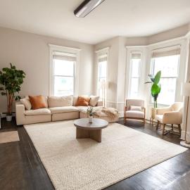 Spacious Family Home Near NYC Private Parking, hotel a Jersey City