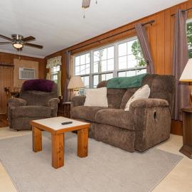 The Cabin at Prairie Hollow Camp w/ Boat Slip*, hotel in Roach