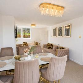 Hill's View - 6 Sleeps - 10 minute walk to the town, hotel in Barnstaple