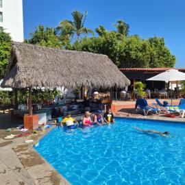 Depa en planta baja con alberca, hotel v mestu Puerto Vallarta