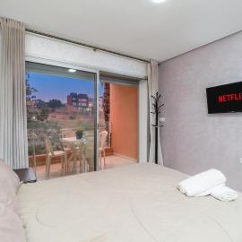 Waterfront apartment in Imiouadar, hotel in Imi Ouaddar