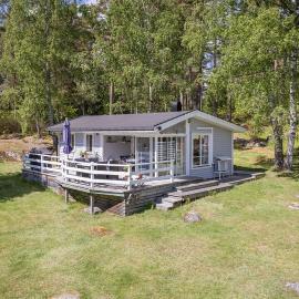 Linköping में, होटल Sandvik Countryside Escape Minutes from the Beach