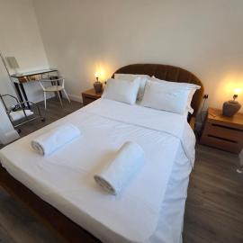 Lovely 5bed House in Wembley can sleep up to 12 people