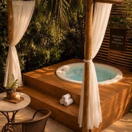 Casa com Jacuzzi Aquecida em Capitólio Charme e Aconchego、カピトーリオのホテル