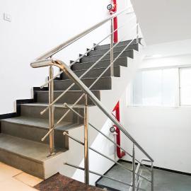 Super Townhouse Central Bazar Road Ramdaspeth, готель у місті Нагпур