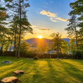 North Conway Mnt Views - Hot Tub - 3 min to Downtown