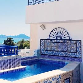House Near the Sky, hotel u gradu 'Dar Salah Bey'