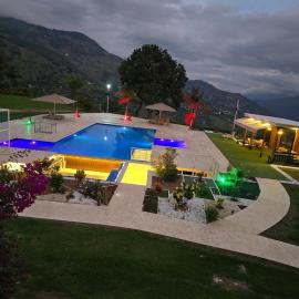 Finca Villa Rosita 26, hotel u gradu 'Copacabana'