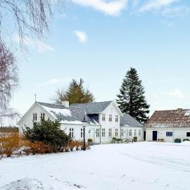 3 Bedroom Amazing Home In Herning، فندق في هيرنينغ