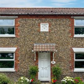 4 Bed in Sharrington oc-o37499