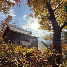 大型犬もOK!!400平米の広々空間 完全プライベートロッジ Fully private lodge and a spacious layout even large dogs are welcome!, Hotel in Yonezawa