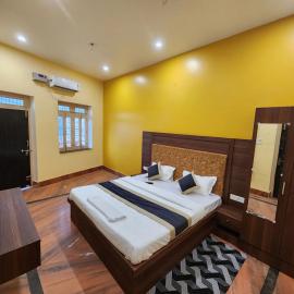 Bandhan hotel and banquet, hotel in Chhapra