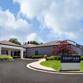 Courtyard by Marriott Pittsburgh Airport, hotel sa Coraopolis