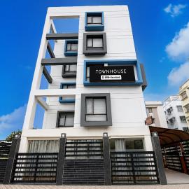 Townhouse Newtown DLF, ξενοδοχείο στην Καλκούτα