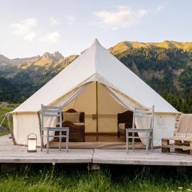 Glamping Leltis Lake, hotel u gradu Nagvarevi