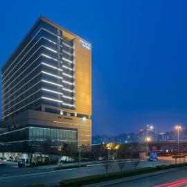 INNSiDE by Meliá Zhengzhou, hotel en Zhengzhou