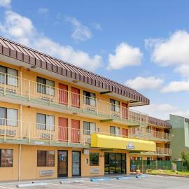 Days Inn by Wyndham El Paso I-10 East, hotel en Hacienda Heights