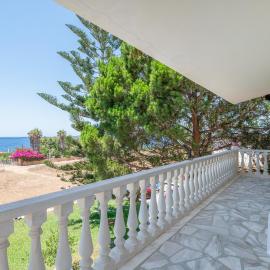 House with Sea View
