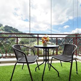 Mountain n Sunrise view, Hilltop Hotel apartment In Nova Cameron Highlands, hotel in Brinchang