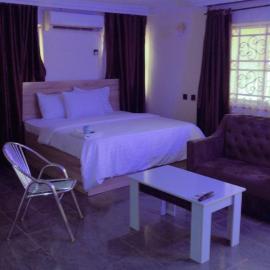 Noble lite suit and apartments, hotel en Gwarinpa