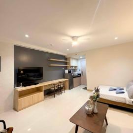 Stylish Condo with Balcony behind SM City Iloilo