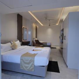 Hotel Krushnai Deluxe, hotel em Nandre