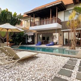Villa Dew Canggu, hotel i Kerobokan
