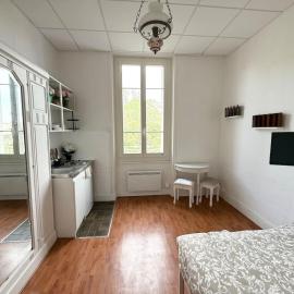 Châtel-Guyon में, होटल Studio plein centre et parking