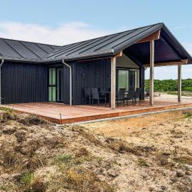 Beautiful Home In Hjørring With Wifi