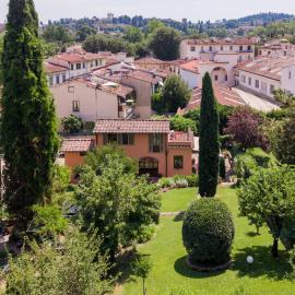 Stalla - Villa with garden in the historic center