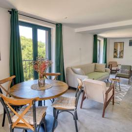 Calm apartment in Lepetane