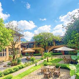 Secret Valley Retreat, Hotel in Yangshuo