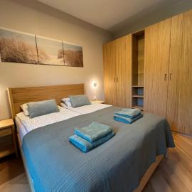 Prime Home GAJA - balcony and park view, 10 minutes to the beach, free parking