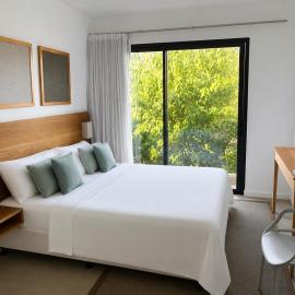 Azuri Appartement De Luxe & Pool, hotel in Roches Noires
