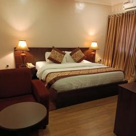 Grand Inn & Suites, hotel v destinaci Ijebu Ode