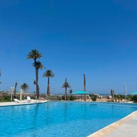 Studio une chambre au bord de la mer avec piscine partagée, hotel din Zarzis