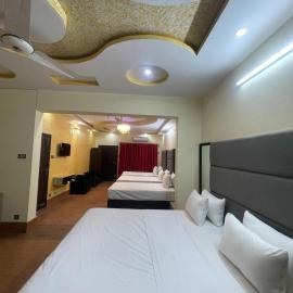 Aban Guest House, hotel em Peshawar