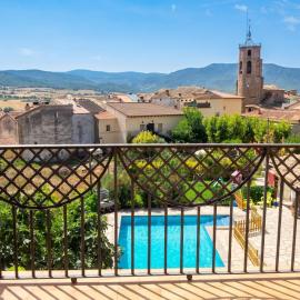 Cozy Apartment in Torres del Obispo with Pool