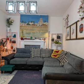 3 Large bedrooms sleeps 5 free WiFi with 5 cozy beds on site parking in Scunthorpe, hotel a Scunthorpe
