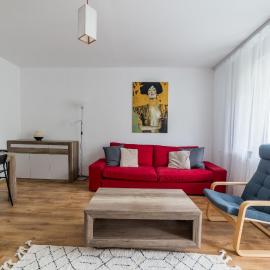 Osiedle Śmiałego Serene Apartment by BookingHost