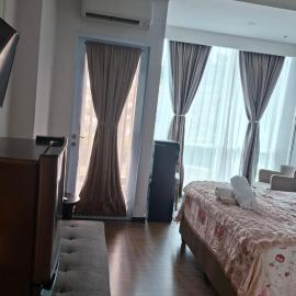 entire apartment panbil residents, hotel u gradu Kangboi