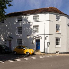 NEW - Herricks by The Butler Collection, hotel in Arundel