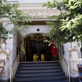 Glorious Hotel
