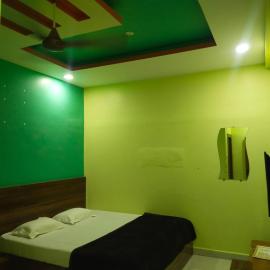 Kanishka Stay, hotel di Ujjain